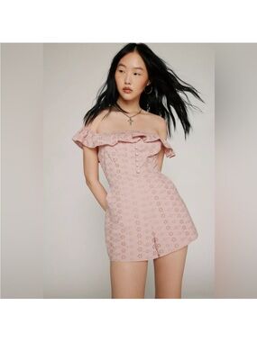 Kimchi Blue Jeena Off-Shoulder Eyelet Romper in Blush Pink